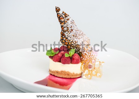 cheesecake and blackberry