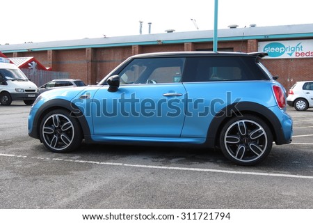 YORK, UK - CIRCA AUGUST 2015: blue Mini Cooper car (new model, produced from 2013 onwards)