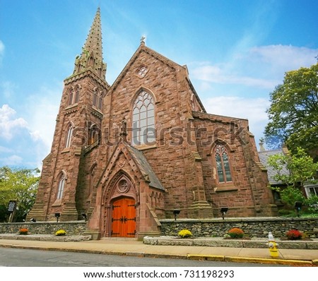 Façade of the St. Mary’s Parish in Newport, Rhode Island. The oldest Parish in the Diocese of Providence, the wedding venue of the late US president John F. Kennedy and Jacqueline Lee Bouvier in1953.  Stock fotó © 
