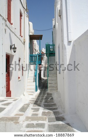 Quiet back street on Mykonos.
