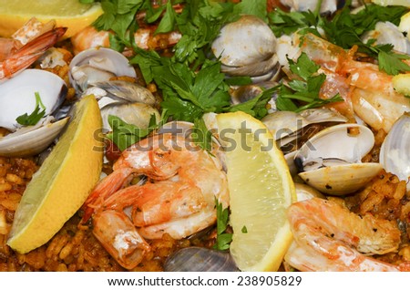 Home cooking the famous spanish mixed seafood paella / Spanish paella / Spanish food recipe