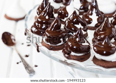 chocolate chip cookies with Italian meringue