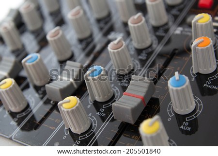 Sound Mixing Desk / Sound mixing so that the sound is a melodic, fun and inspiring.