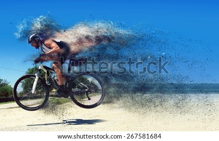Pro moutain bike racer running so fast!