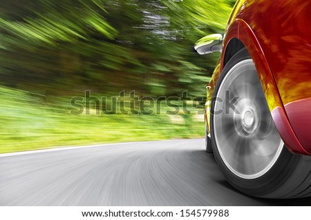 Car in curve