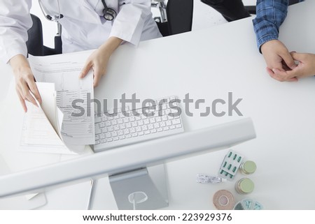 Doctors and patients to talk while watching the monitor