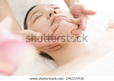 Women undergoing barb massage