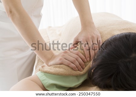 Upper arm massage