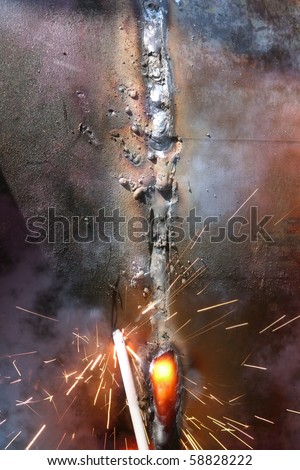 Welding  metal  pipe