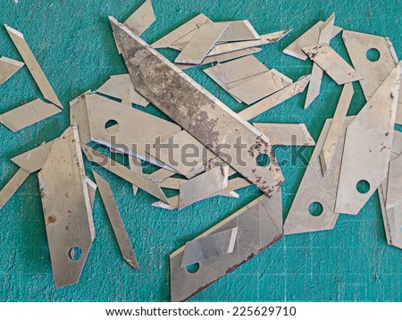 Used cutter blades are very dangerous and sharp.