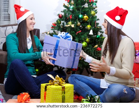 giving and opening gifts at Christmas/giving and opening gifts at Christmas