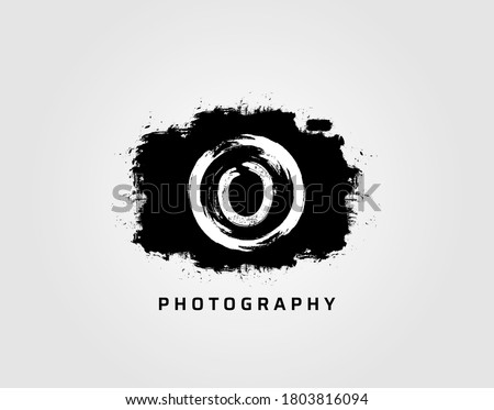 Photography letter O logo design concept template. Rusty Vintage Camera Logo Icon.