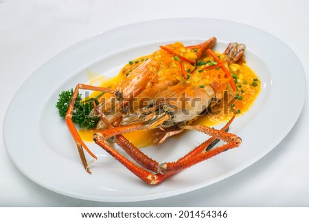 Stir fried giant freshwater prawn curry (Thai cuisine)