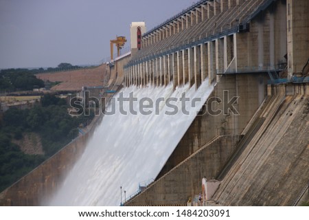 Nagarjuna Sagar Dam is a masonry dam across the Krishna river at Nagarjuna Sagar which straddles the border between Guntur district Stock fotó © 
