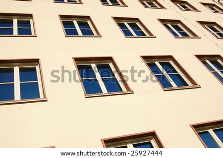 cladding of an apartment house for rent