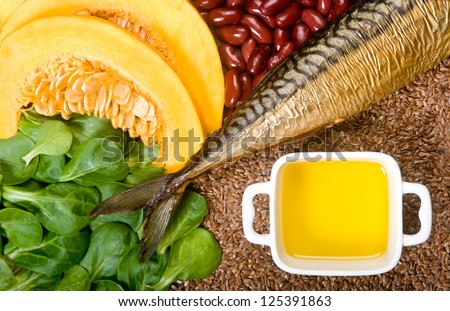 Sources of omega 3 fatty acids: flaxseeds, fat fish, field lettuce, pumpkin and pumpkin seeds, olive oil and kidney beans