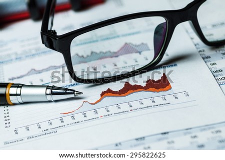 Financial accounting graphs and charts analysis