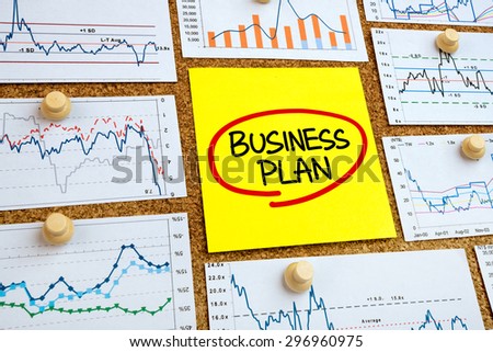 business plan concept handwritten on post-it