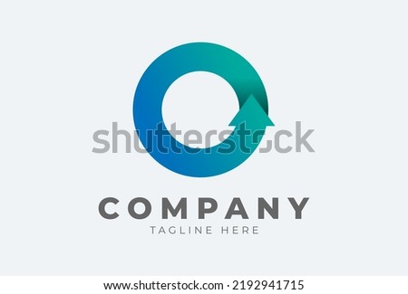 Initial O logo. letter O with arrow in gradient colour logo design inspiration, usable for brand and company logos Foto stock © 