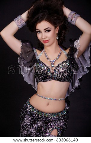 arabic sexy dancing Arabic sexy dancing