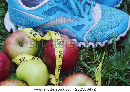 sneakers, centimeter, red apples, weight loss, running, healthy eating, healthy lifestyle concep