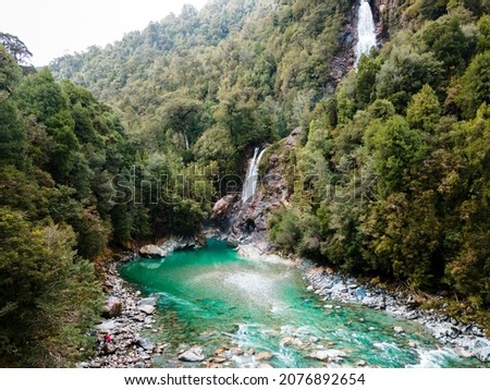 General aerial view of the rio blanco waterfall in hornopiren national park Stockfoto © 