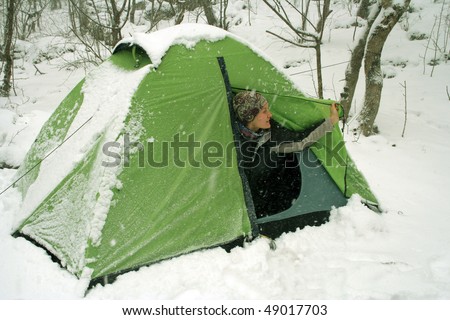 Tent in the snow.