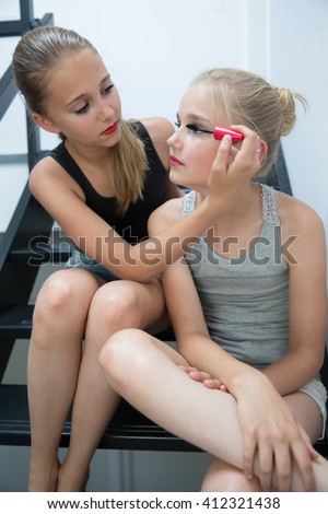 literography teen girls experiment Literography teen girls experiment