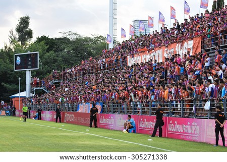 BANGKOK THAILAND- AUGUST 9 :Unidentified fans of Thai Port Fc in action during Thai Premier League between Thai Port Fc and BEC-Tero Sasana FC at PAT Stadium on August 9,2015 in Bangkok Thailand