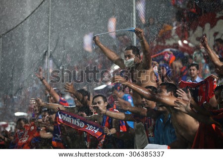 BANGKOK THAILAND- JULY 29 :Unidentified fans of Thai Port Fc supporters during during Chang FA Cup 2015 between Thai Port Fc and TOT S.C. at PAT Stadium on July 29,2015 in Bangkok Thailand