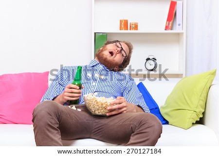 Sleeping with eat in front of TV -