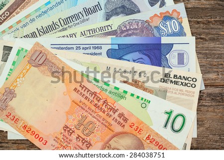 Grouping of international paper currency