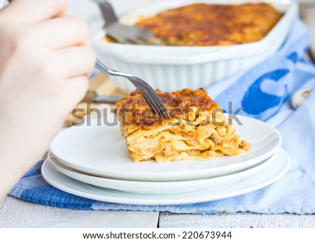 processes food mushroom lasagna, devices, hands, italy food