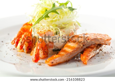 Salmon and Shrimps and Vegetables Salad