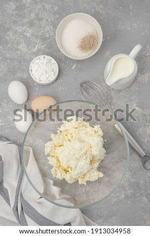 Similar – Foto Bild Blaubeerkuchen und Zutaten. Herstellung von Blaubeerkuchen mit Gitterkruste