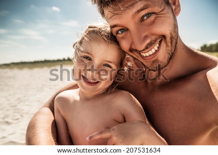 happy portrait of smiling family members