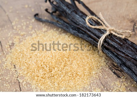 vanilla pods and brown cane sugar
