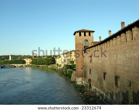 Castelvecchio, the 14th-century, red brick, fortified castle on the banks of the river Aldige.