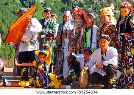 EVOLENE, SWITZERLAND - AUGUST 11: Uzbekistan dance troupe at the International Festival of Folklore and Dance from the mountains (CIME) : August 11, 2011 in Evolene Switzerland