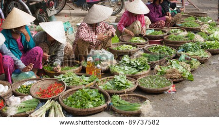 Outdoor markets in the streets of Hoi An, Vietnam