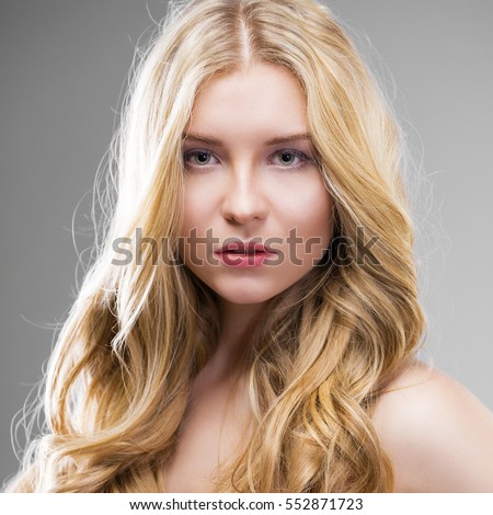 Sticking sexy blonde headed naked girls