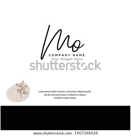 M O MO  Initial letter handwriting and signature logo. Beauty vector initial logo .Fashion, boutique, floral and botanical Foto stock © 