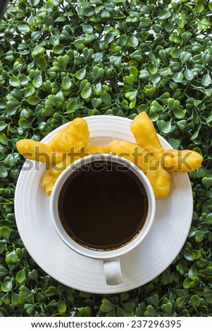 Coffee with fried bread stick, Thai style