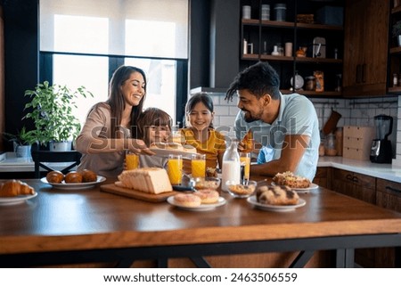 Similar – Foto Bild Servierte Frühstücksmahlzeit mit Sandwich und Marmelade