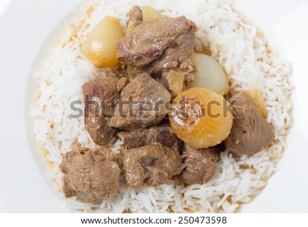 Traditional Italian and Greek lamb fricassee with small onions, finished with an egg and lemon sauce.
