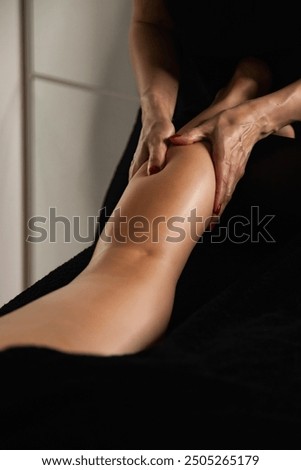 Similar – Foto Bild Medizinische Massage am Fuß in einem Physiotherapiezentrum