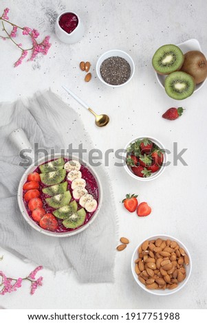 Shutterstock - PuzzlePix