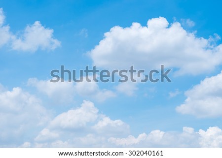 Blurred natural background of blue sky with soft fluffy clouds:  Natural cloudy sky on summer holiday travel vacation