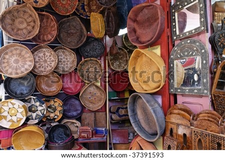 the art of leather goods in Morocco