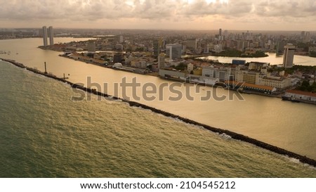 aerial view with sunset of the city of Recife and its bridges, rivers, buildings, traffic and its port. beautiful image at dusk. Pernambuco, Brazil. Foto stock © 
